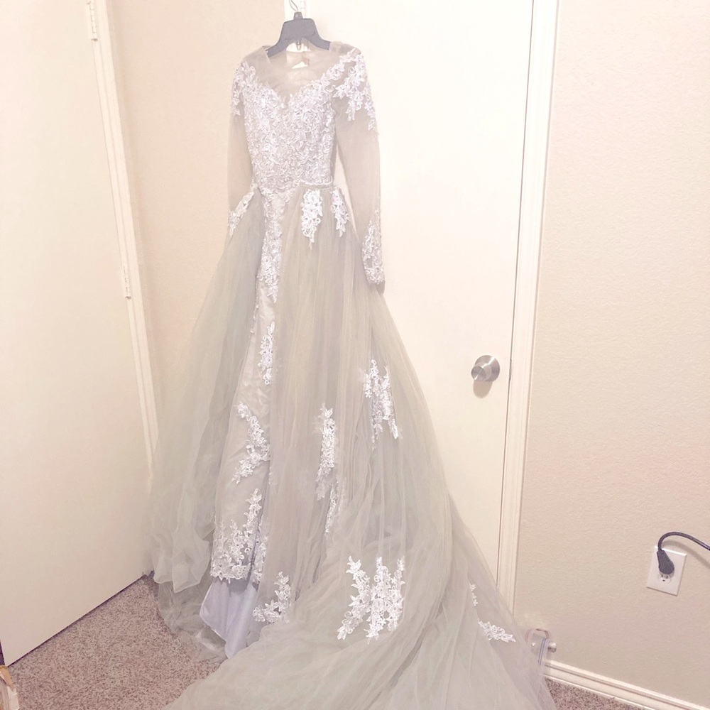 Silver lace wedding dress-New without tags